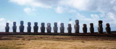Many Moai with focus
