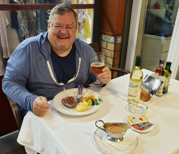 EA6 - Photos - Local Restaurants