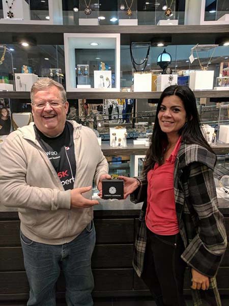 Going shopping in Bogotá Colombia as HK3/WJ2O.