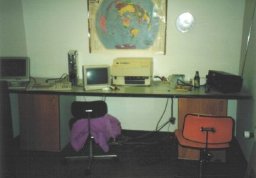 VHF Room inside club station OX3NUK