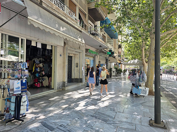 Clean streets and no foreign street hawkers